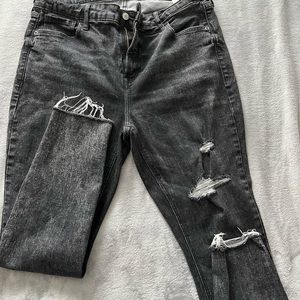 Old Navy black distressed super skinny high rise